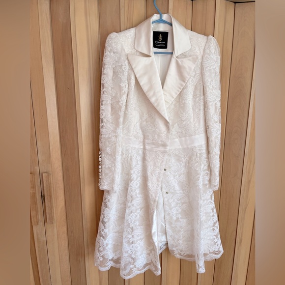 Stunning Designer Bridal Jacket - Picture 4 of 8